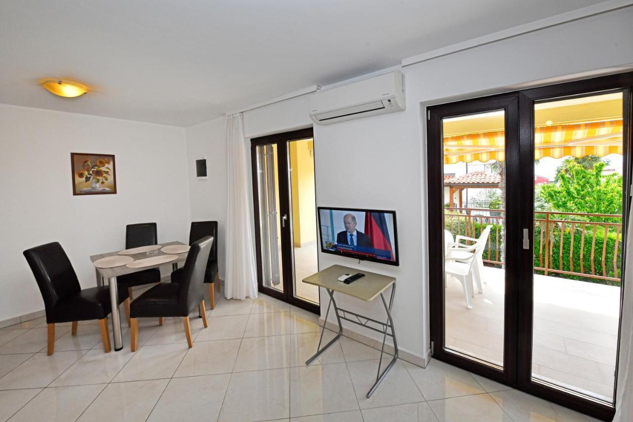 Apartments Jasmina Poreč Exterior foto