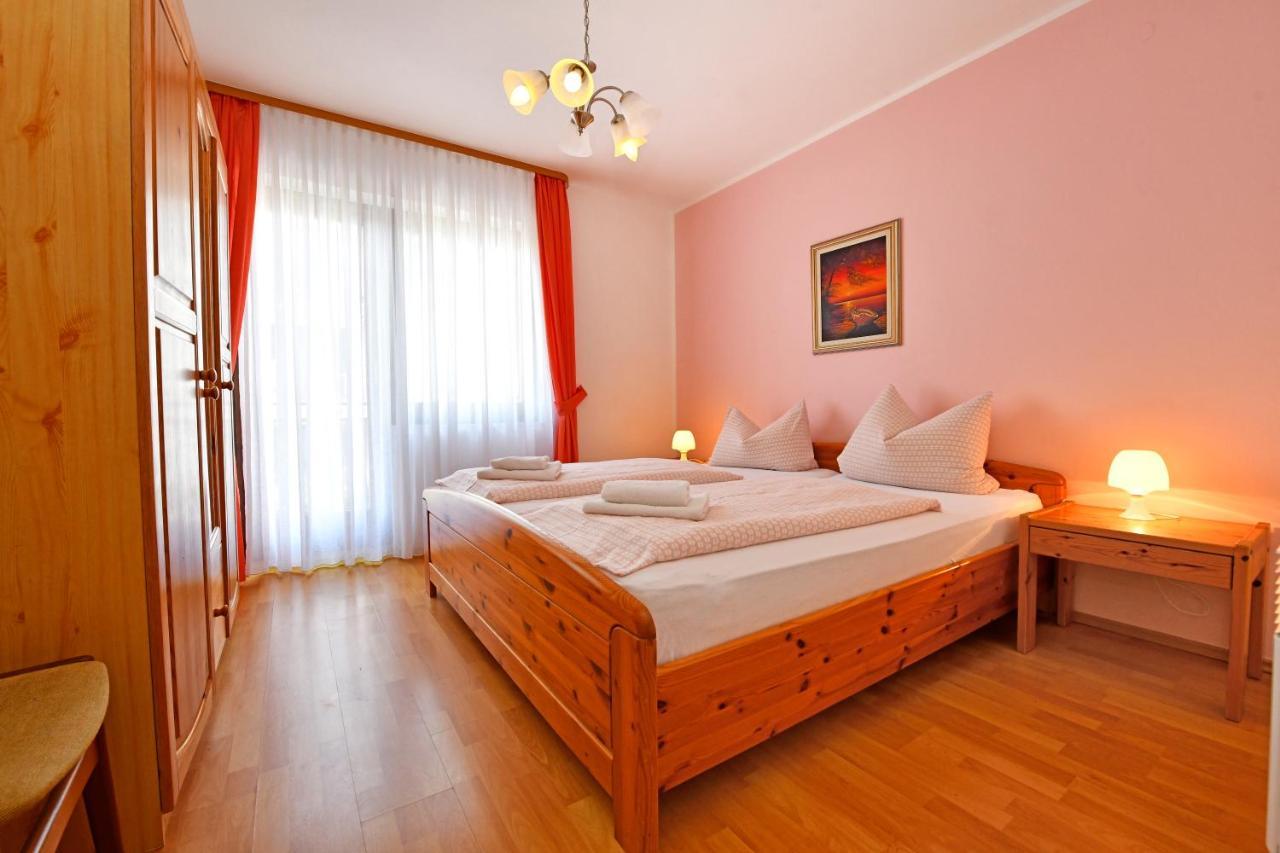 Apartments Jasmina Poreč Exterior foto