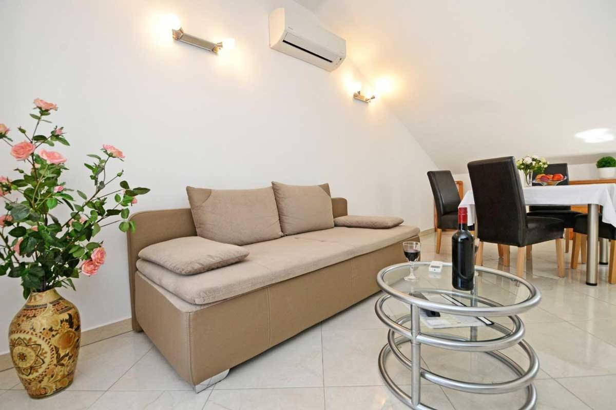 Apartments Jasmina Poreč Exterior foto